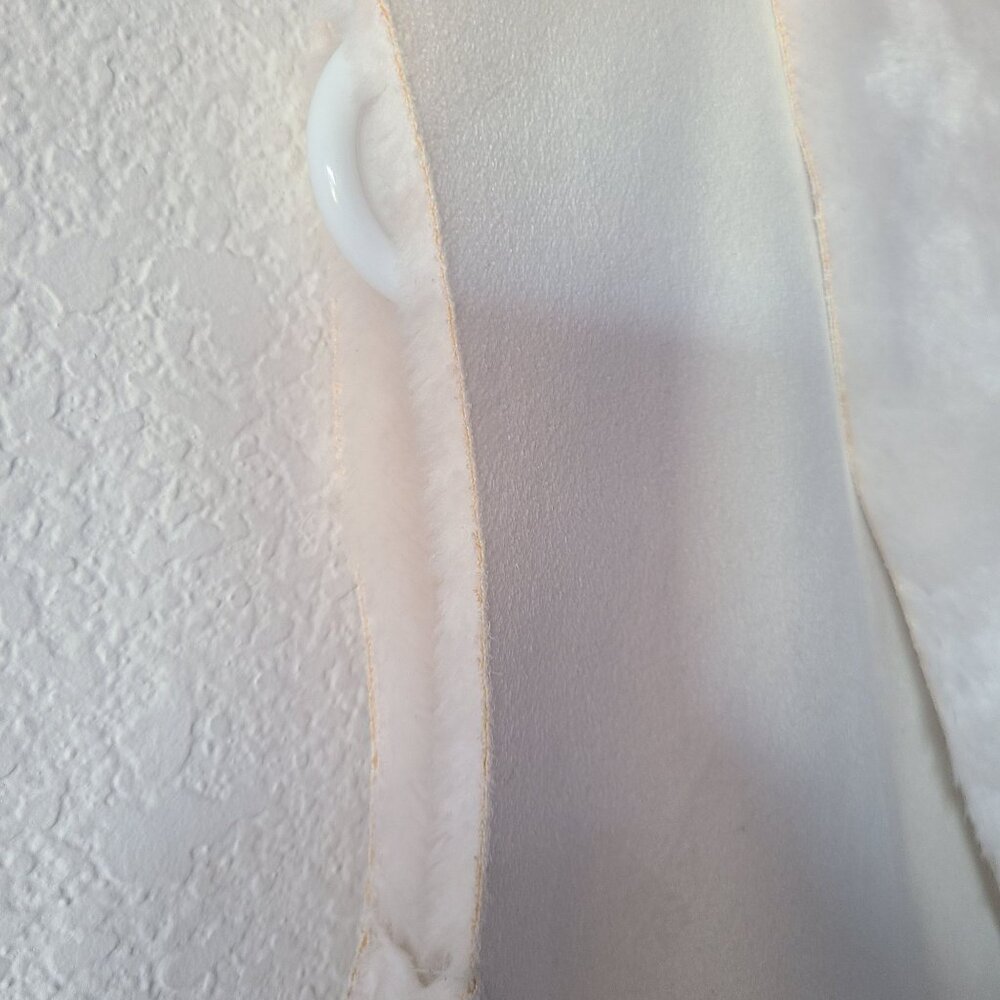 Ralph Lauren US Women's Size MP Faux Fur Faux Suede Vest Ivory Outerwear - Picture 3 of 11